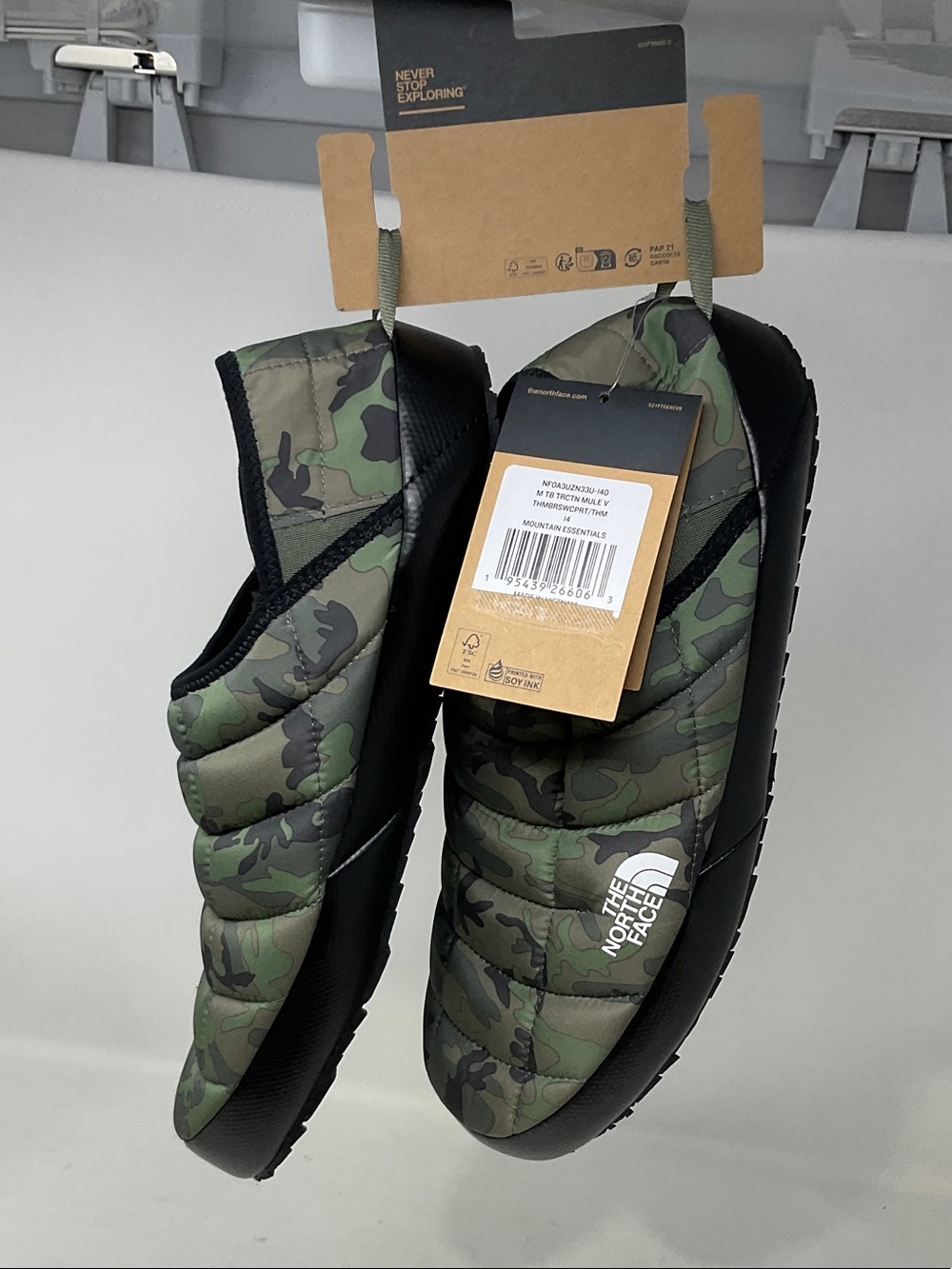 The North Face Men’s Quilted Camo Slip-On Mules – Green/Black